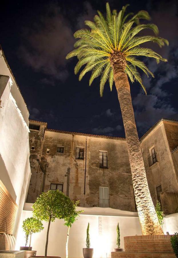 Palacio Caceres Munoz Chaves Exteriér fotografie